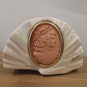 Vintage Capodimonte Fontaine Cameo Iridescent Porcelain Napkin Holder